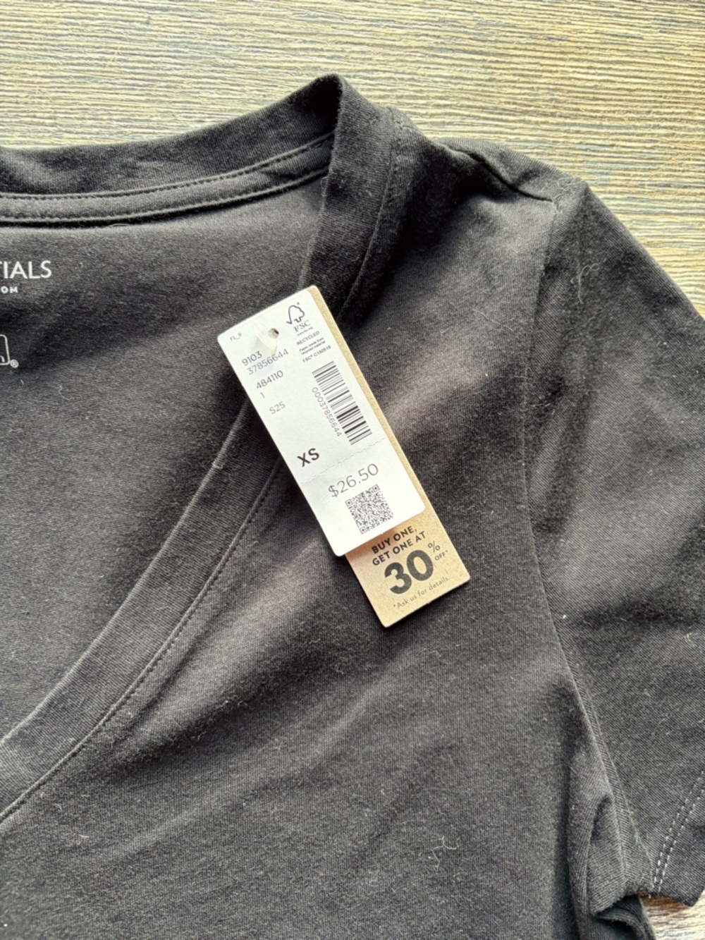Reitmans Black V-Neck Short Sleeve Tee - Picture 2 of 2